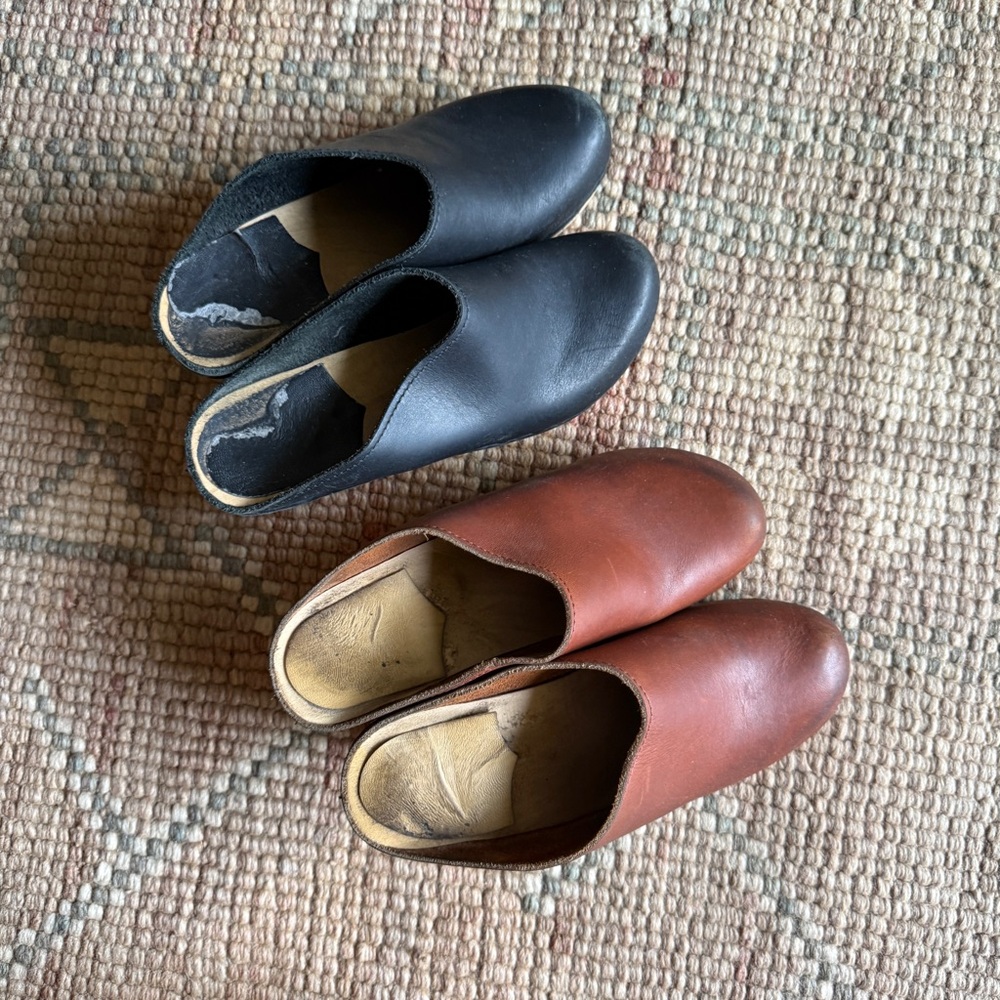 NO.6 New School Clog Wedge Bundle - Picture 2 of 11